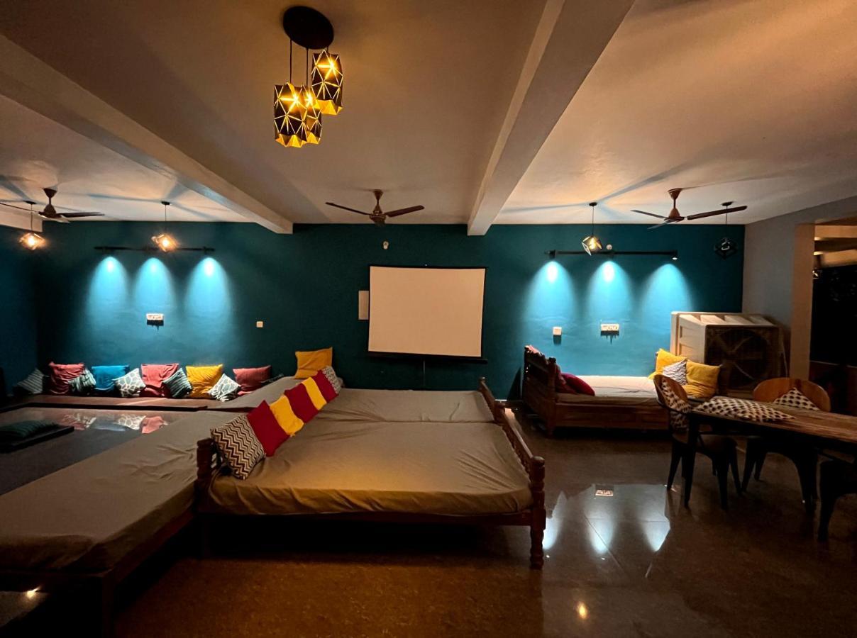 Unearth Hostel أورفيلا المظهر الخارجي الصورة